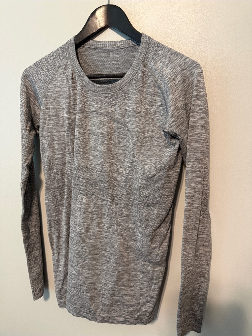 Lululemon swiftly tech sz 8
